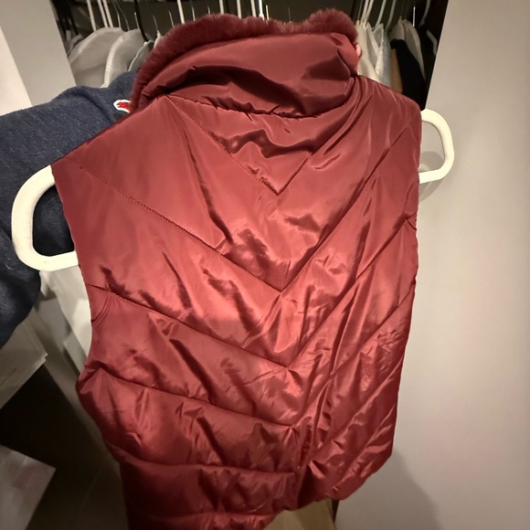 Women's Burgundy Michael Kors Vest - Picture 2 of 2